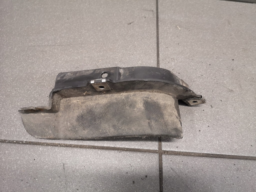 фото №4, Бризковик спойлер підкрилок a4 b6 cabrio 8h0853834