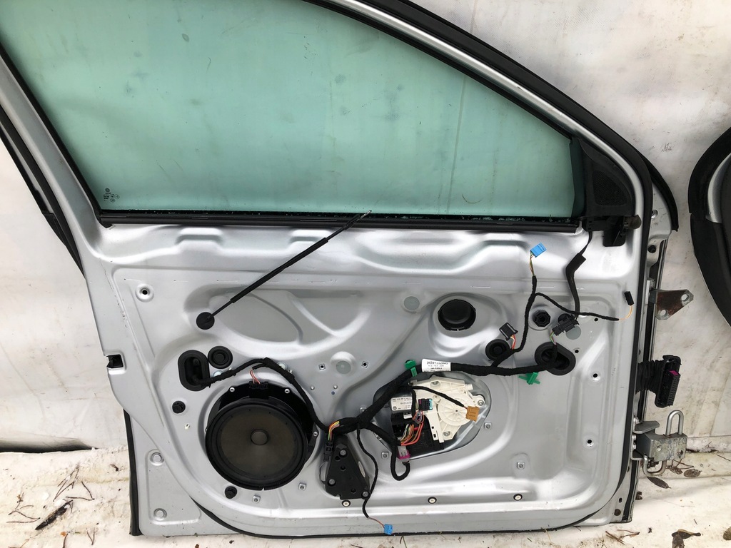 фото №11, Двері перед ліва повний vw jetta v sedan europa la7w