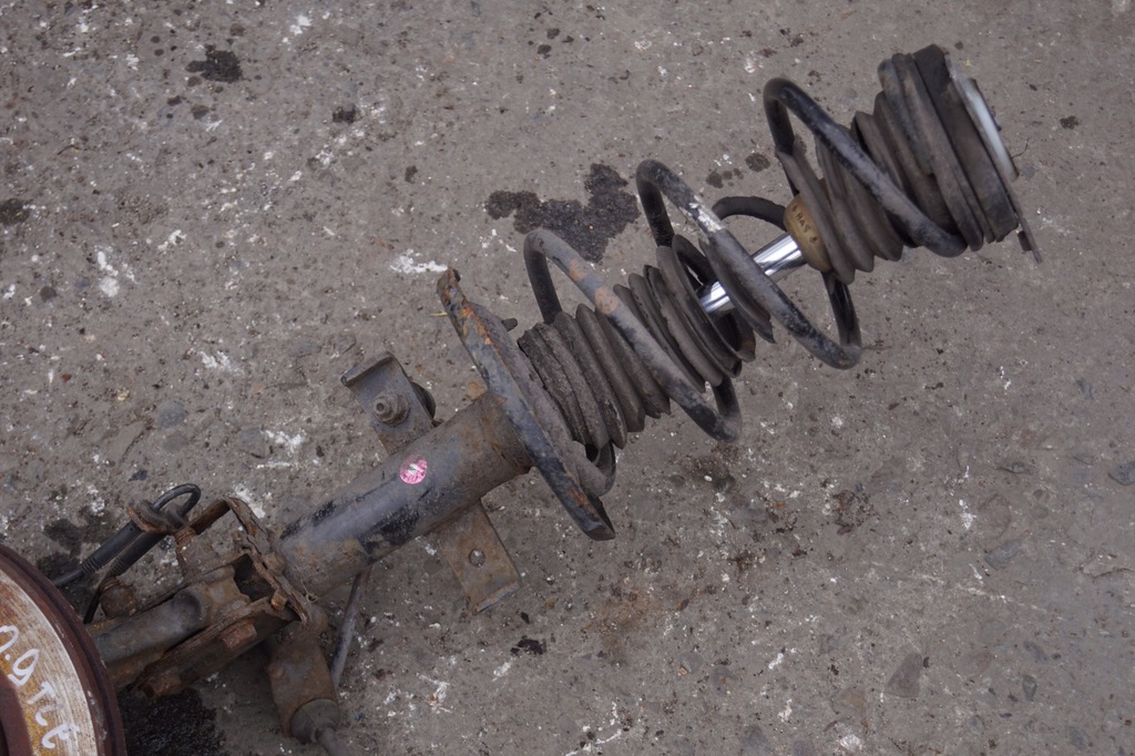 фото №5, Поворотный кулак правый перед renault clio iv 0.9 tce