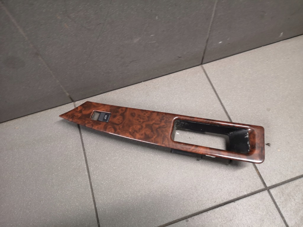 фото №1, Dekor ручка обшивка правый перед a8 d2 4d1959518