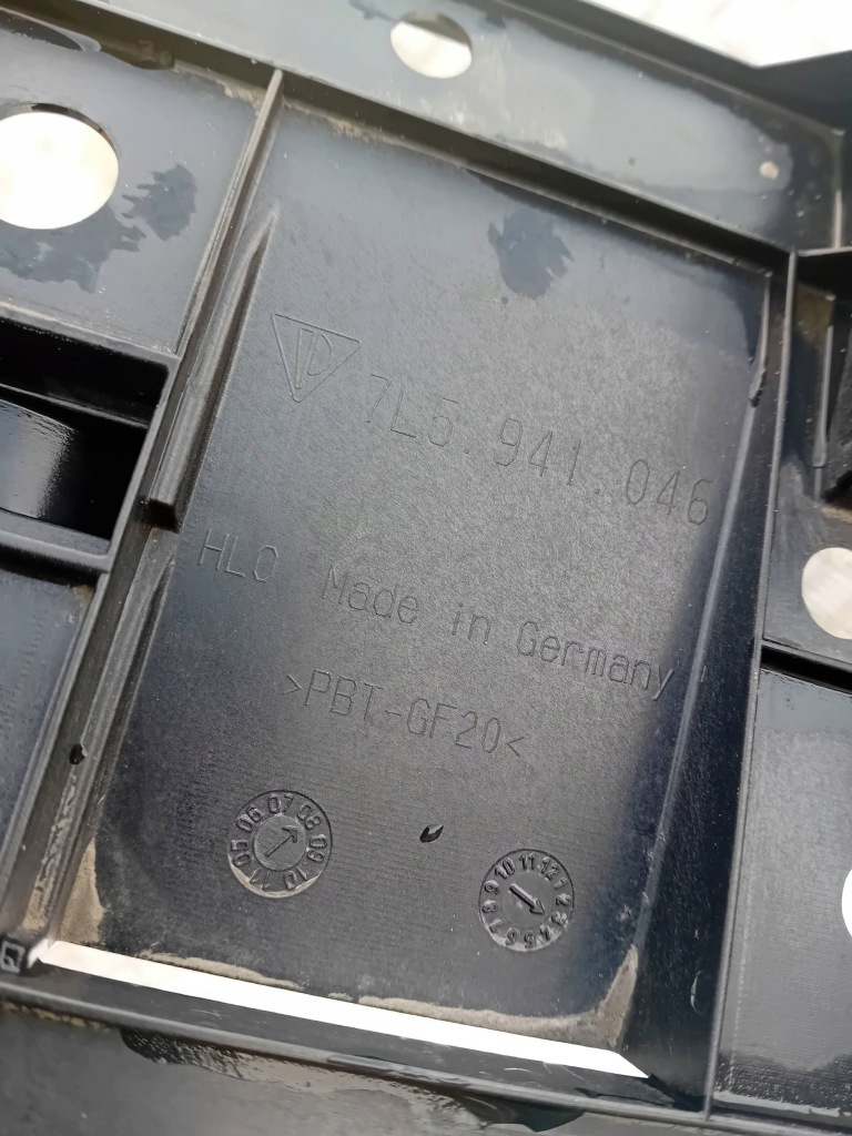 Кронштейн  фари +кронштейн правий перед cayenne 1 рестайлінг  9pa 7l5941046 Недорого