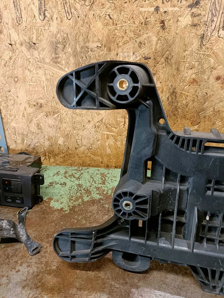 фото №6, Основа акумулятор vw 1k0915333