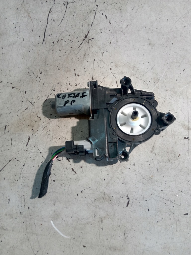 фото №1, Opel corsa f моторчик стекло правый перед