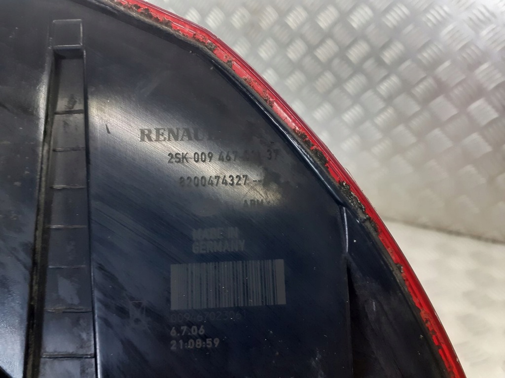 фото №2, Лампа права задня renault scenic ii 2.0 8200474327