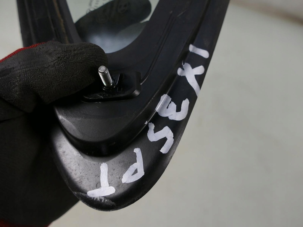 фото №9, Hyundai ix35 lift скло кузовна правий задня права задня