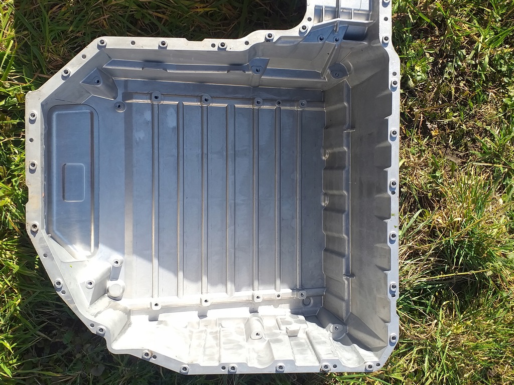 фото №9, Bmw g12 g30 корпус захист акумулятор 8614092 + прокладка