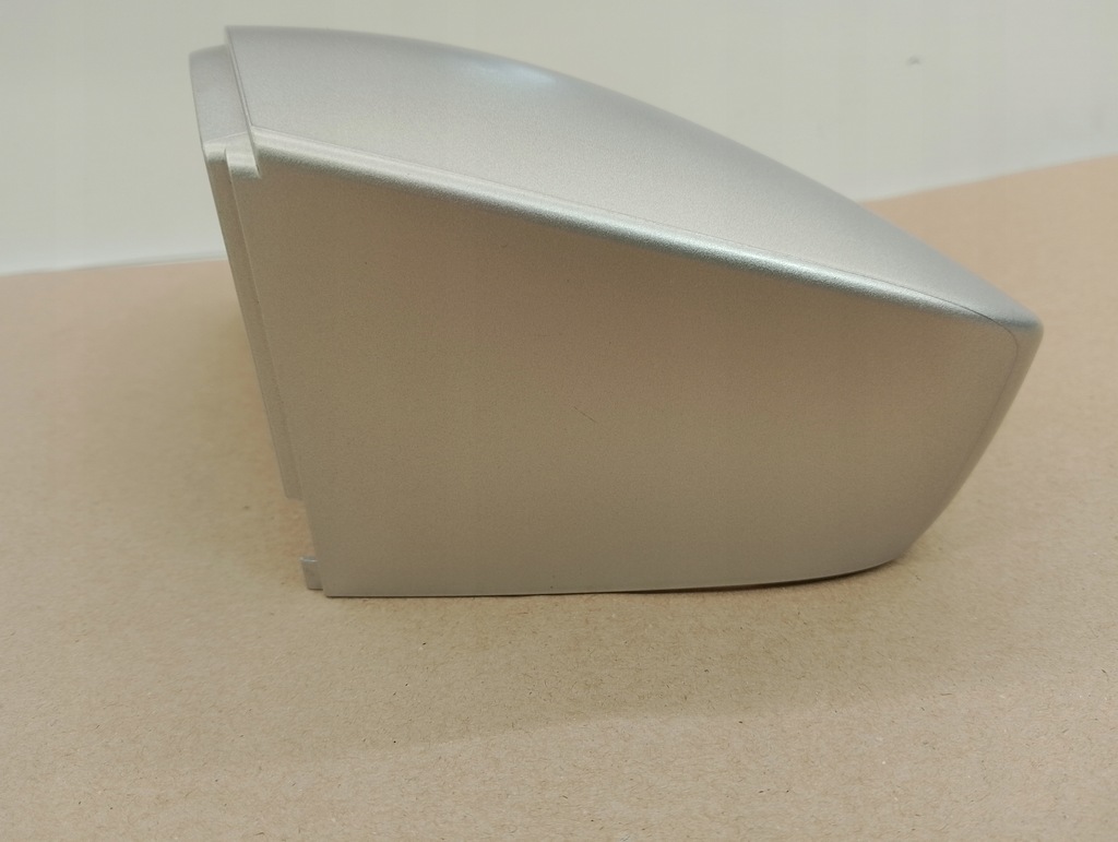 фото №6, Корпус зеркало левая накладка skoda scala u34