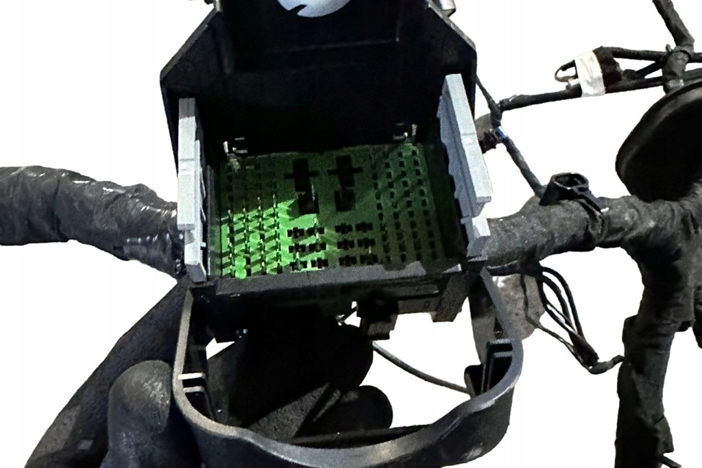 фото №10, Джгут двигуна chevrolet camaro b2e182160079 2.0l бензиновий 250kw 2019