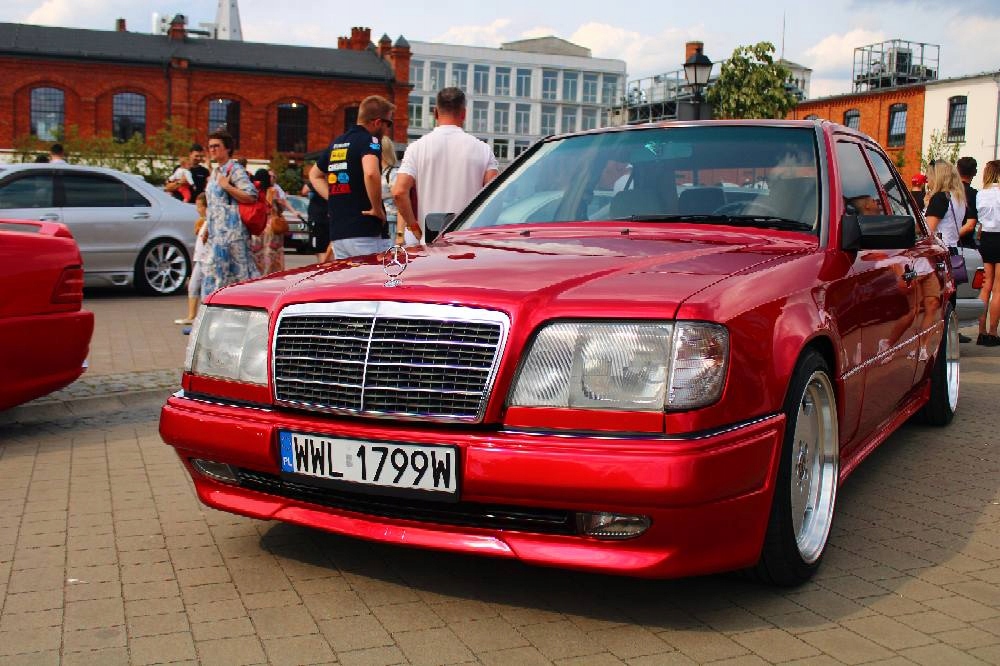фото №5, Mercedes w124 amg2 sedan pakiet/bodykit replika