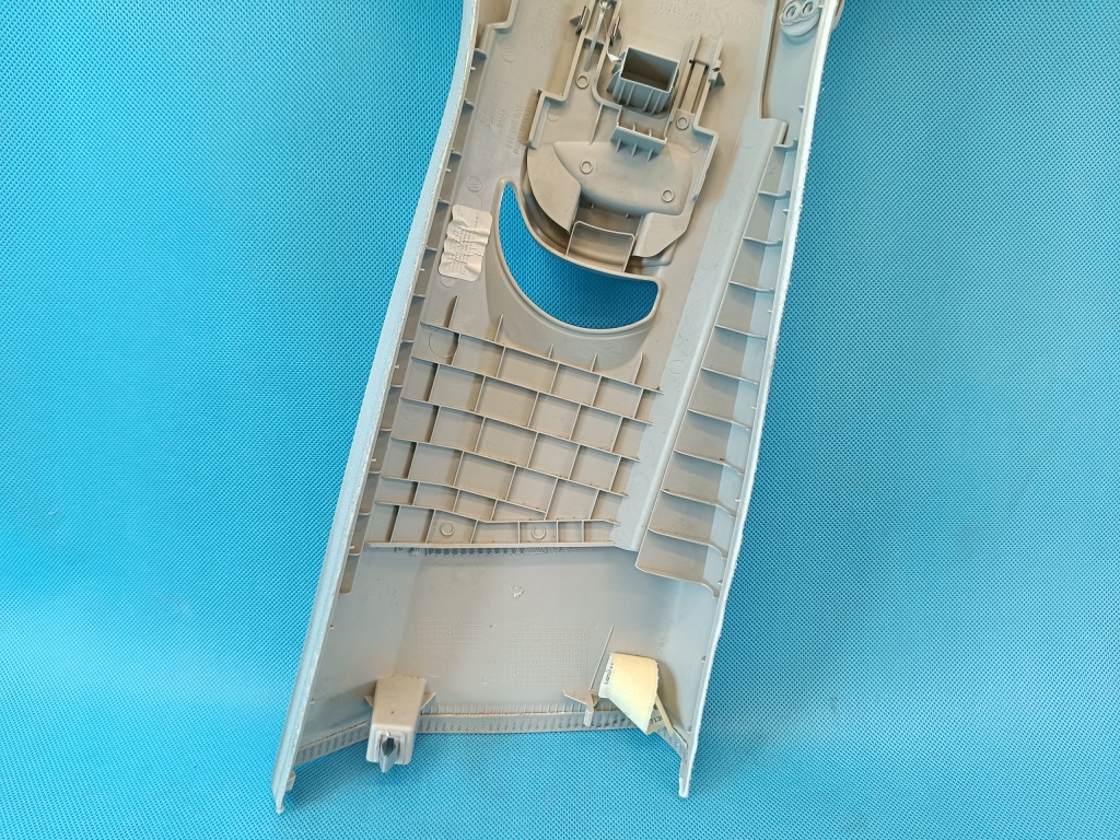 фото №8, Skoda superb 3 lift 2.0 tdi 110kw 2023 r обшивка стійка b ліва 3v0867243b