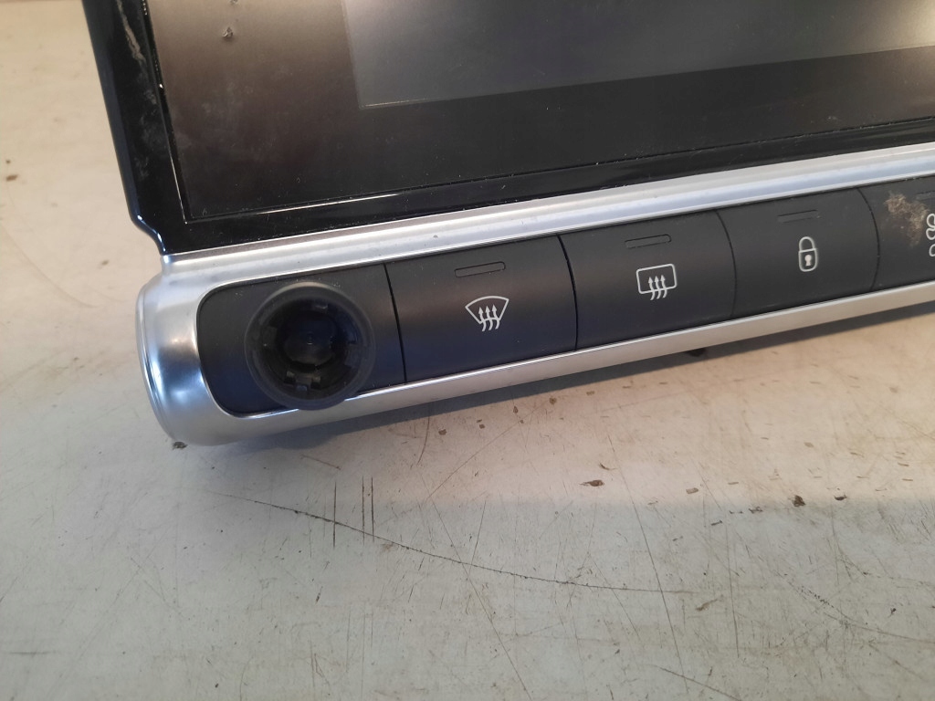 Citroen c4 cactus 14-20 дисплей монитор радио 1 навигация 9826689777 Оригинал