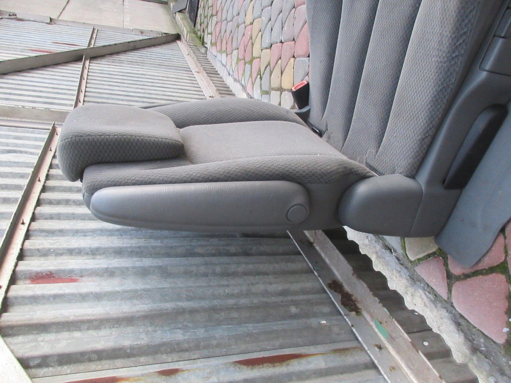 фото №16, Chrysler grand voyager iv 2.8 crd сидіння задня 2 ряд
