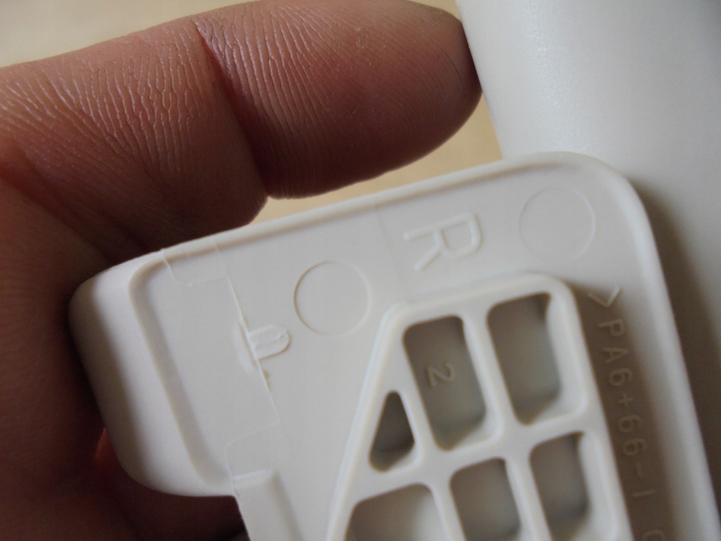 фото №10, Corolla e21 кронштейн потолочный правый задняя beż