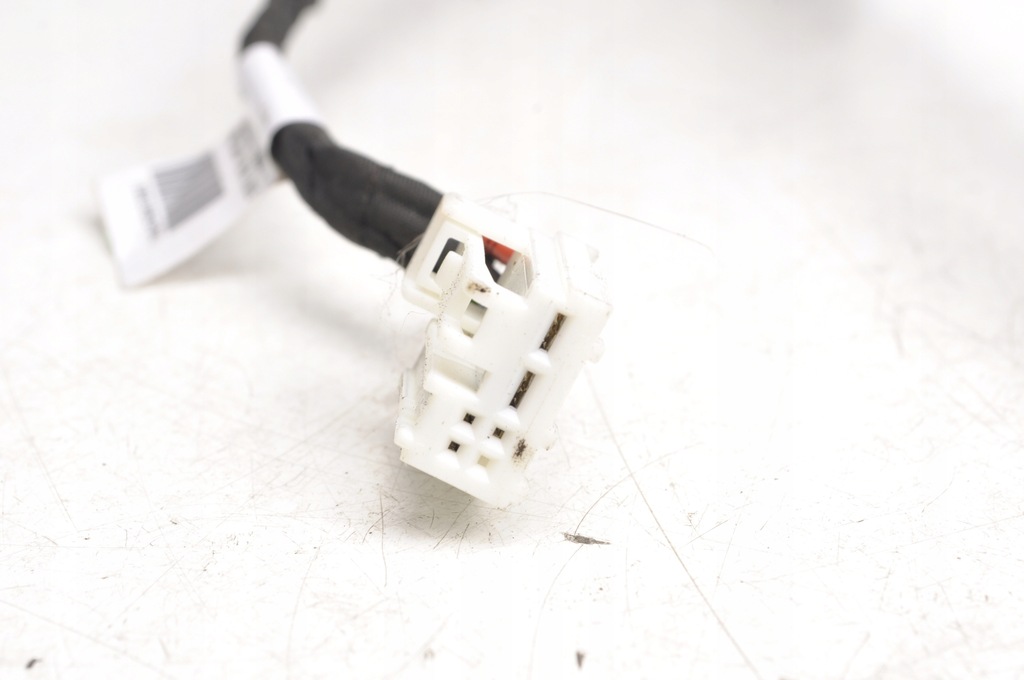 фото №4, Bmw 2 f46 замок доводчик задний крышки