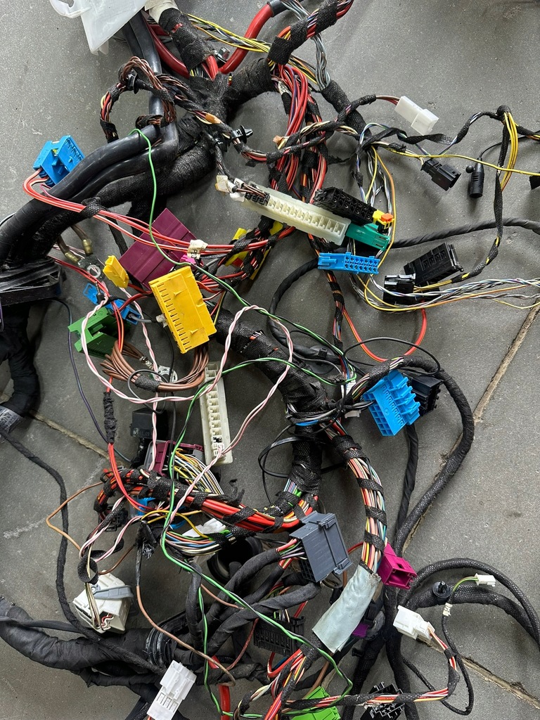 фото №5, Электропроводка салона, жгут салон, середина mercedes w447 vito europa