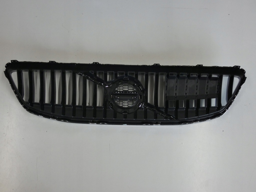 фото №5, Решётка радиатора, решётка радиатора volvo v-40 cross country lift радар