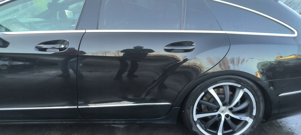 Дверь левое задняя левый задний mercedes w218 cls универсал 197 в хорошем состоянии Недорого