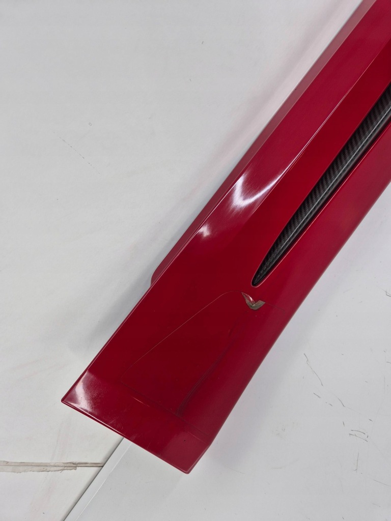 Накладка порог правая сторона alfa romeo giulia 156107540 Доставка