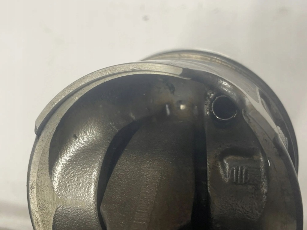 Купить Mini clubman f54 поршень 1372329 2019 2000cm3