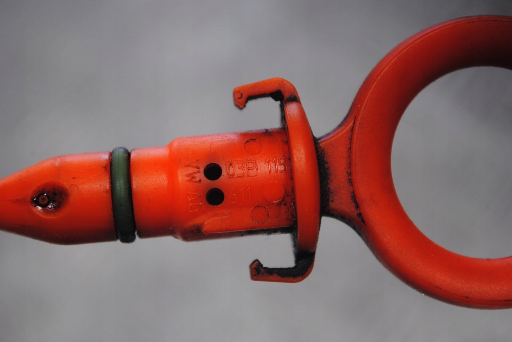 Щуп щуп оливи 03p103634 03p115611 seat ibiza iv 6j lift 1.2 tdi Недорого