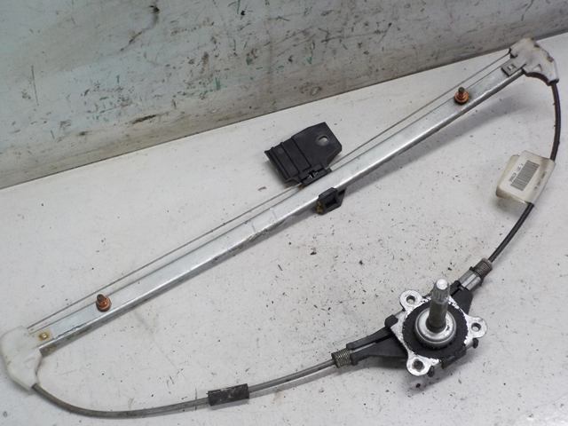 фото №1, Mazda 2 підйомник скло правий задня