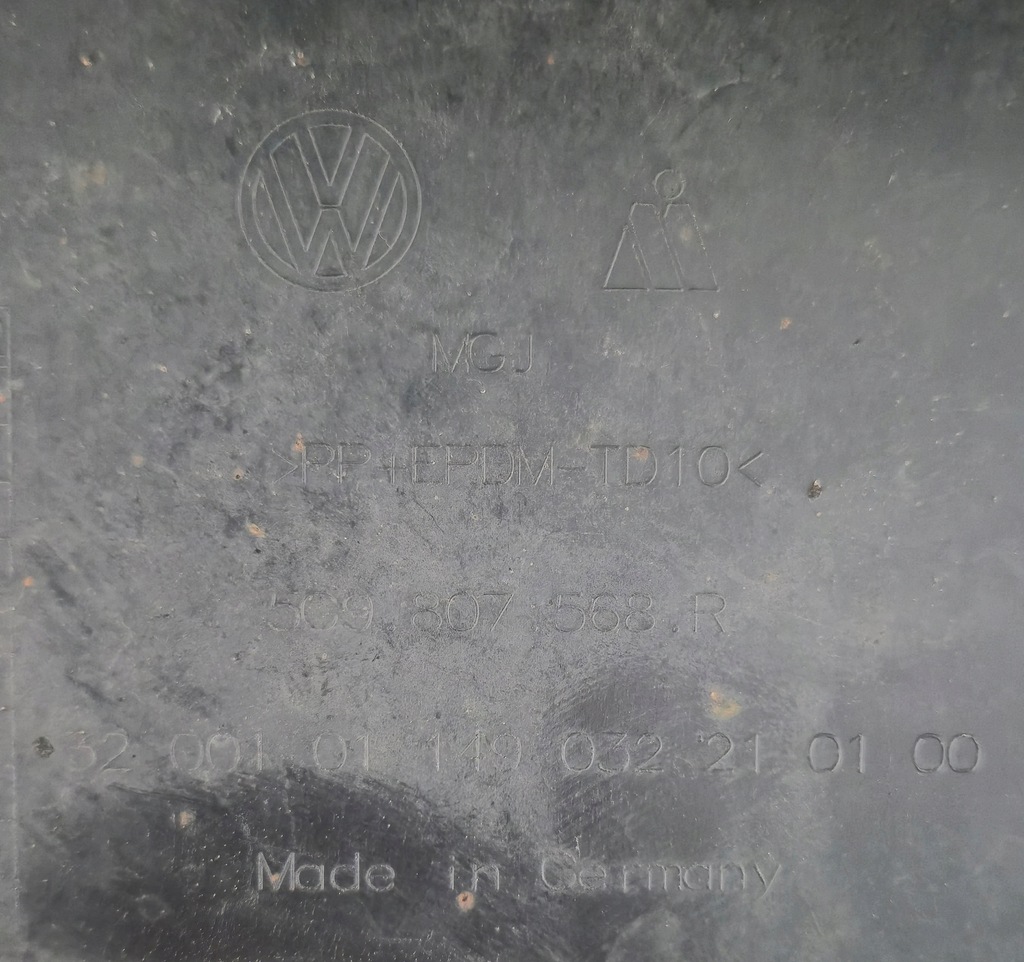 фото №8, Накладка спойлер бампера задняя с молдинг хром vw golf 7 vii оригинальный номер 509807568r