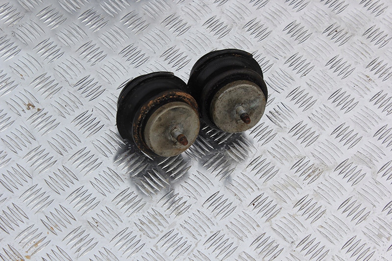 фото №1, Infiniti q60 s 3.0t awd подушка двигателя