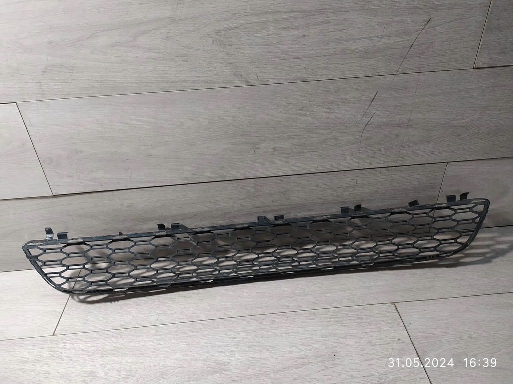 фото №9, 8558. bmw 5 g30 g31 решётка средняя перед 8064930
