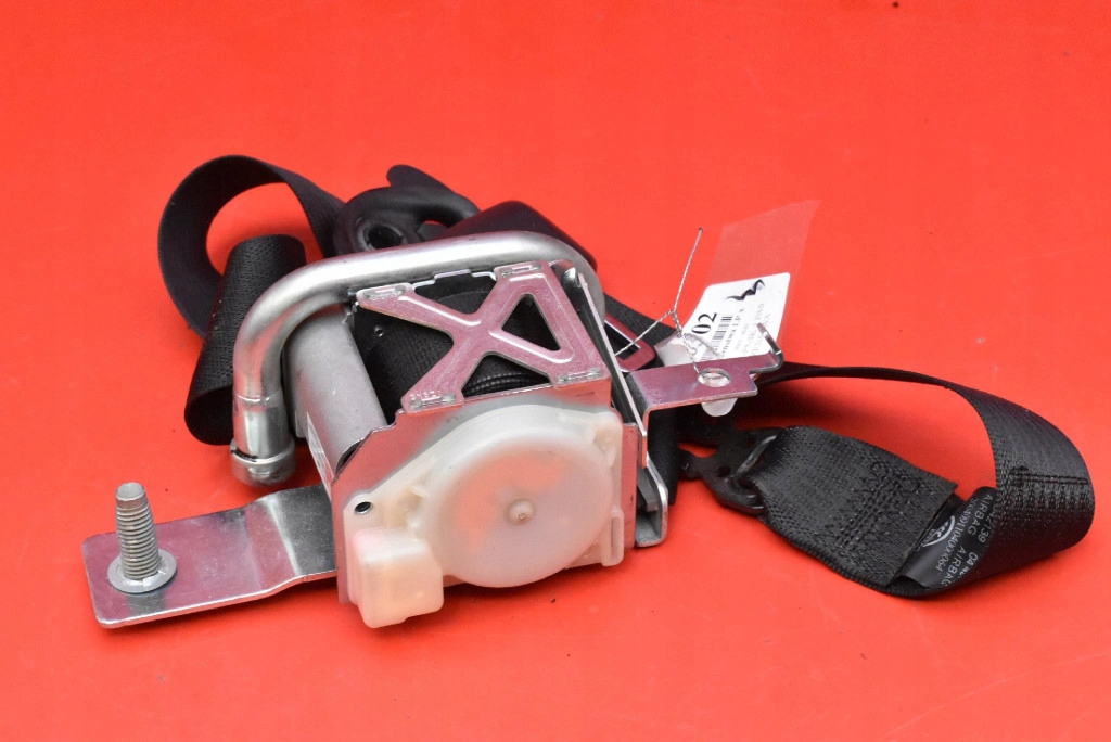 Ремінь безпеки лівий перед натягувач 1018787-03-b tesla model s 12-20 в Україні