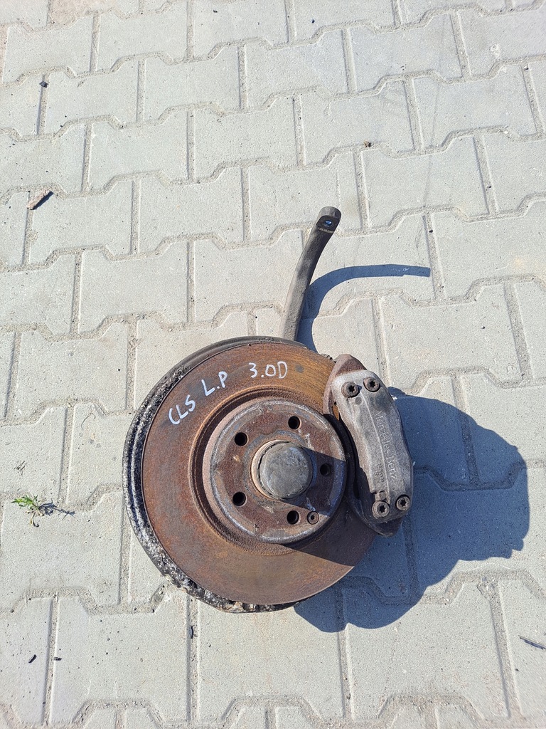 фото №1, Поворотный кулак левый перед mercedes cls c219 3.0