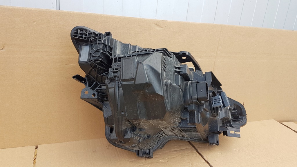 фото №16, Лампа перед ліва polestar ii 2 full led p32338902