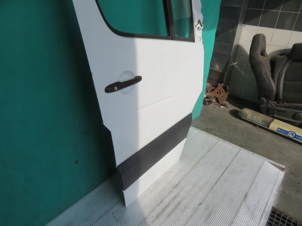 фото №3, Дверь правый перед mercedes sprinter 906 15r