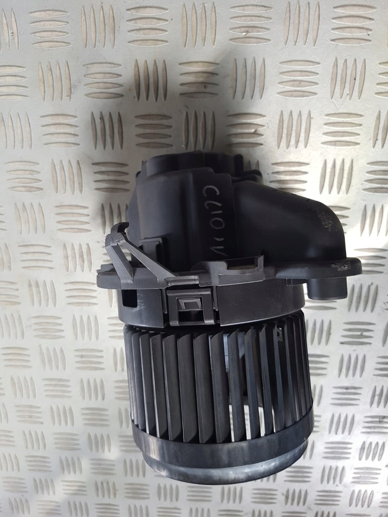 фото №1, Вентилятор повітродувка renault clio iv captur denso