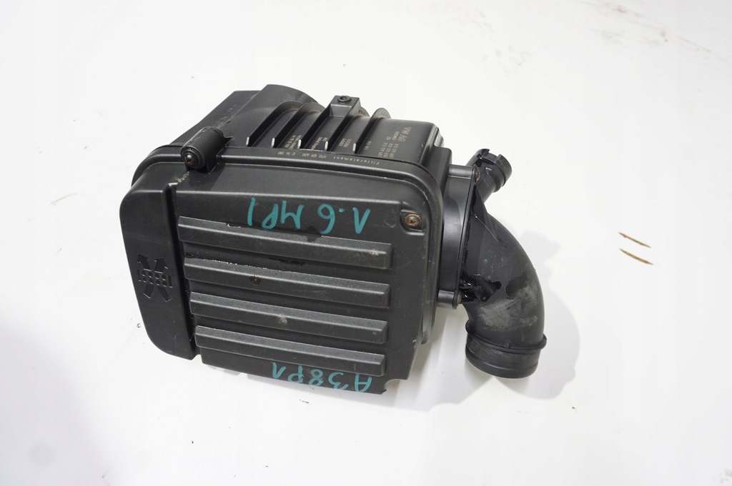 фото №1, Корпус фильтра воздуха audi a3 8p 8p1 1.6 mpi