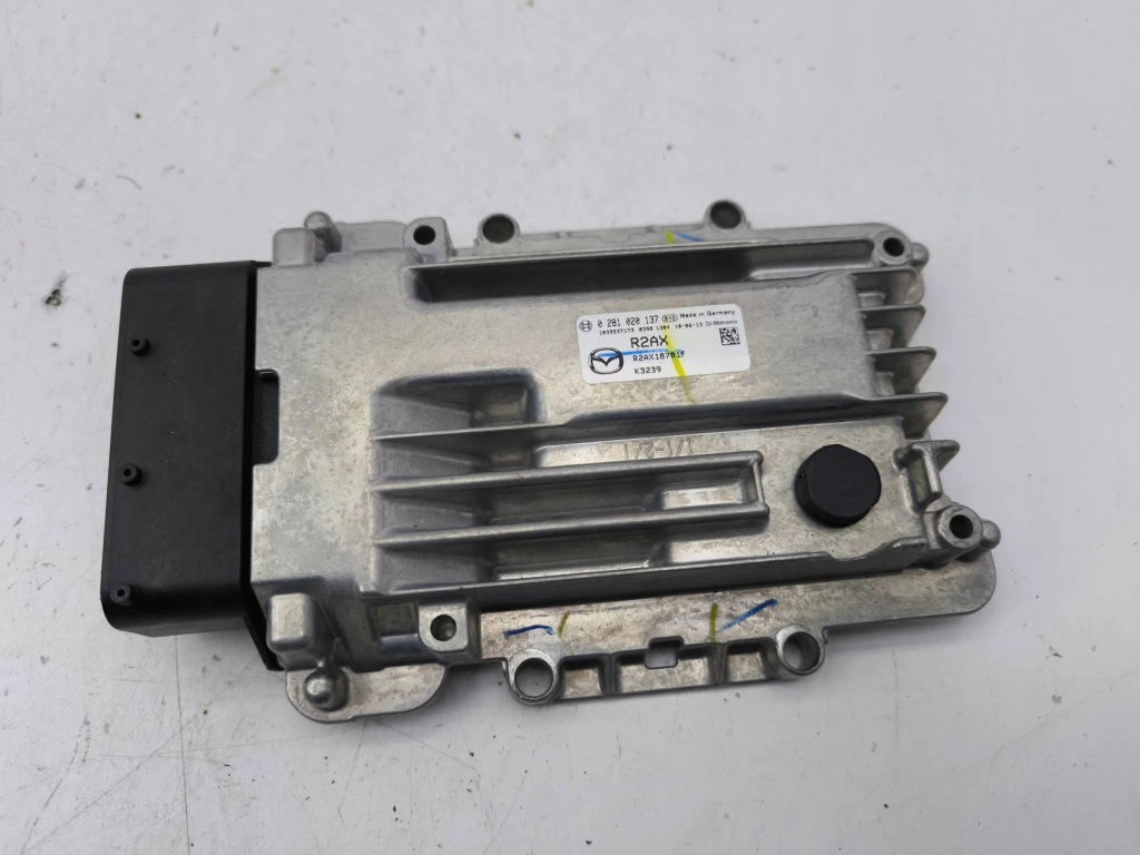Купити Mazda cx-7 2011 блок керування egr 0281020137