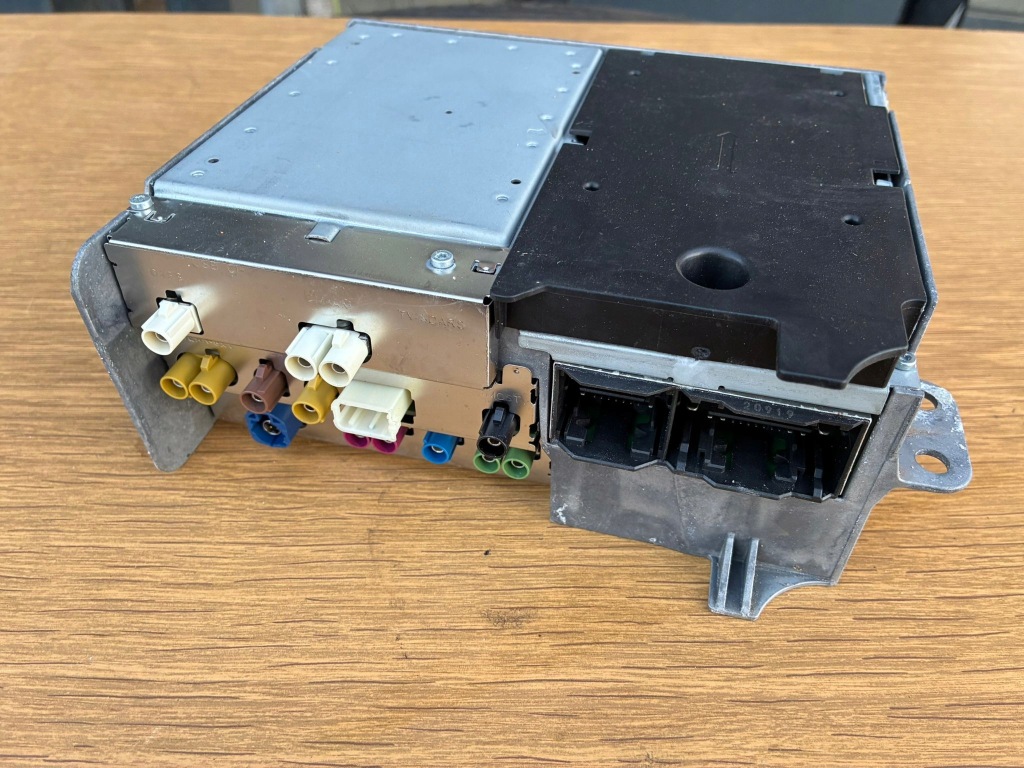 Купити Mercedes a klasa w177 2018- радіо навігація зчитувач a1679001414