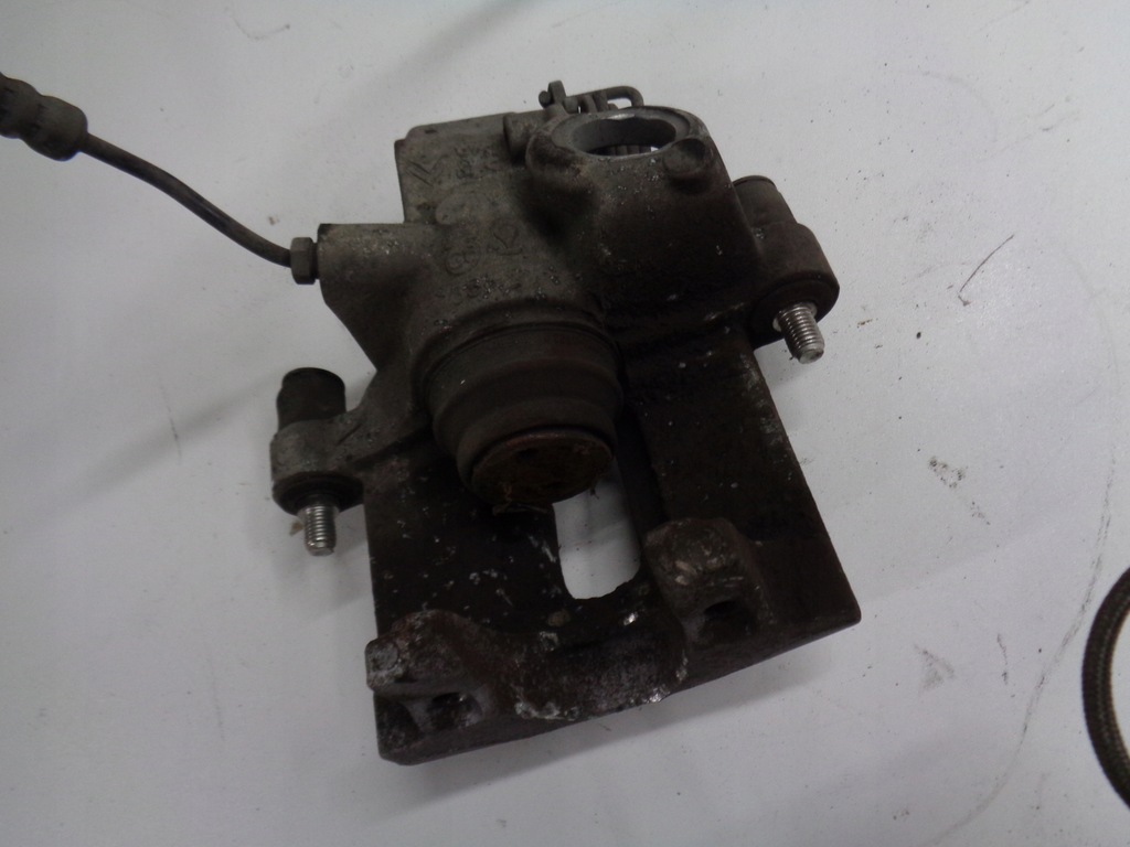 фото №9, Citroen c5 iii супорт гальмівний лівий правий задня 08-