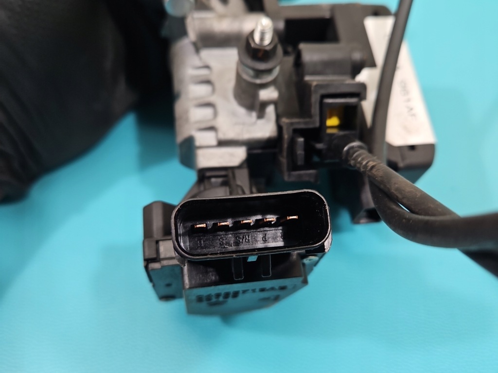 Купить Бортовой компьютер блок управления двигателя p05094106ab p04748353ag chrysler pacifica 3.5 v6