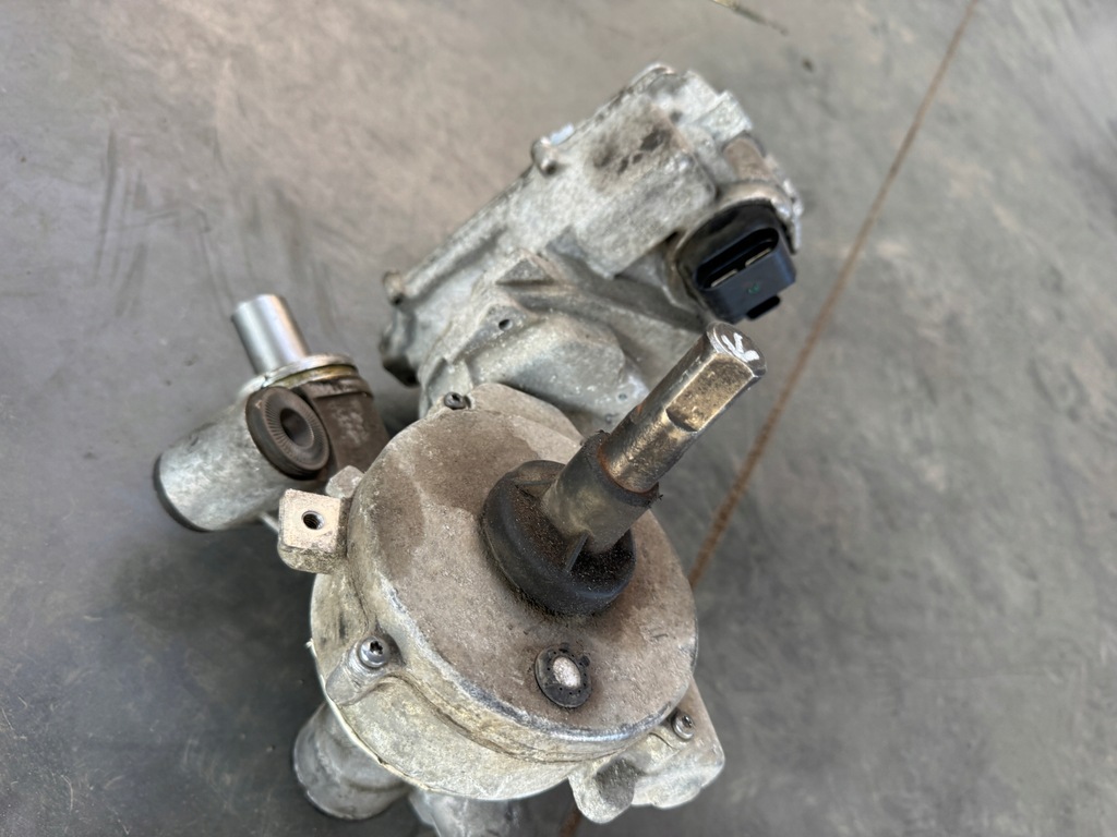 фото №8, Bmw i3 моторчик рейки рульового управління 11213248