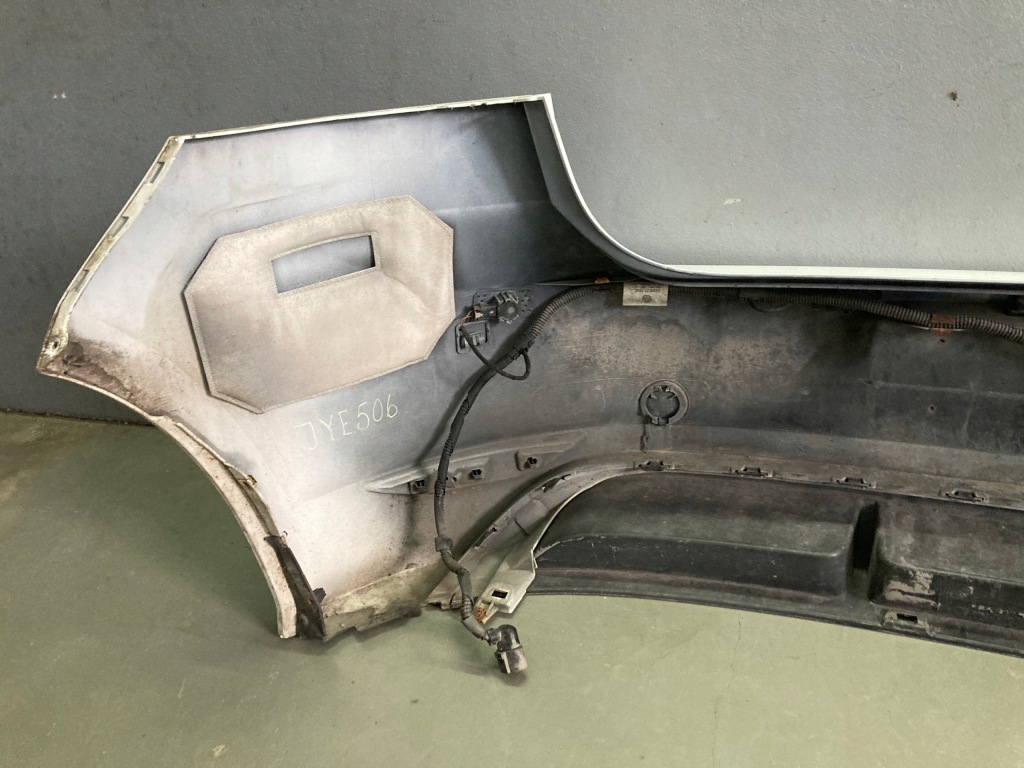 Купити Бампер задня vw golf vii r line hb lc9a