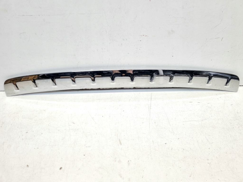 Купити Mercedes glb 247 x247 молдинг хром бампера задня задня