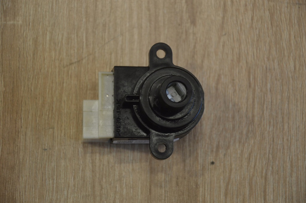 фото №1, Колодка замка зажигания chevrolet captiva lift 2013- 2.2