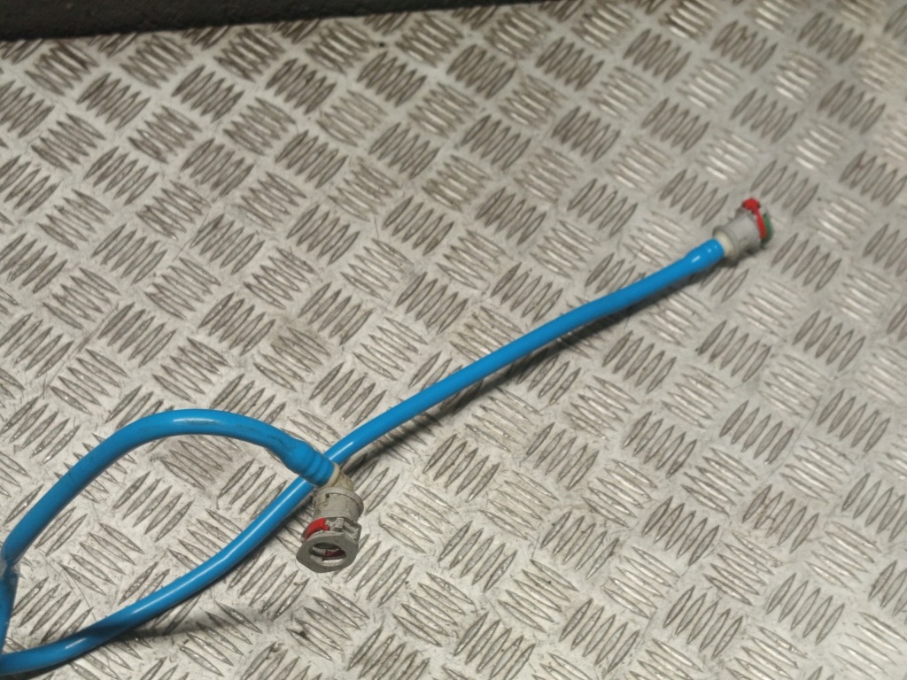 Bmw оригинальный номер 7449067 3' g20 g21 4' g22 g23 шланг обратный топливной  с задний с Разборки