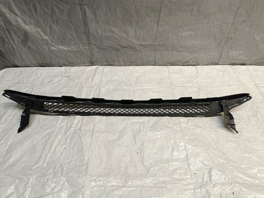 фото №8, Решітка середня бампера перед mercedes b w246 a2468850053