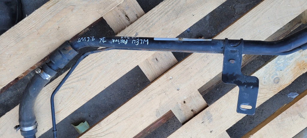 фото №4, Jeep wrangler jk заливна горловина трубка пального бака bak 52059821ak