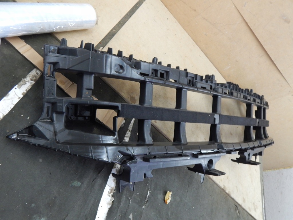 Kia ev9 кронштейн решітка бампера підсилювач ремінь передній 86355-do000 оригінал . Оригінал