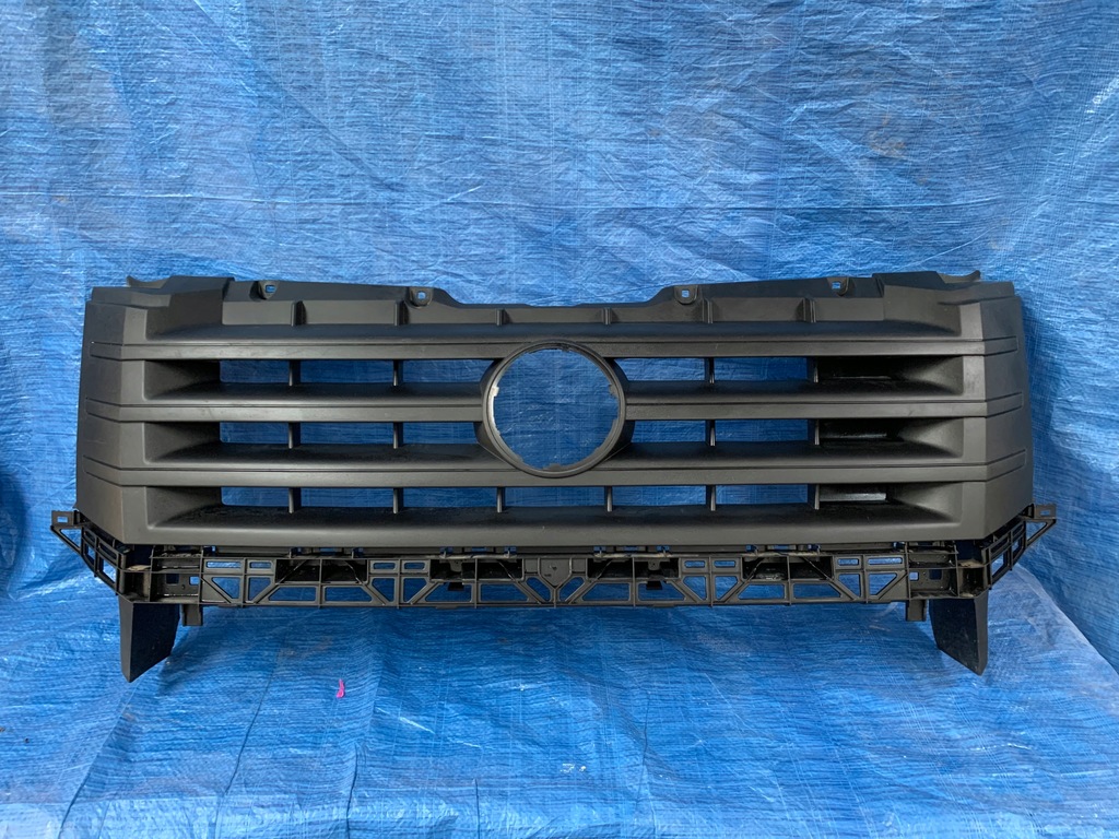 фото №1, Vw crafter 2e0 решётка радиатора