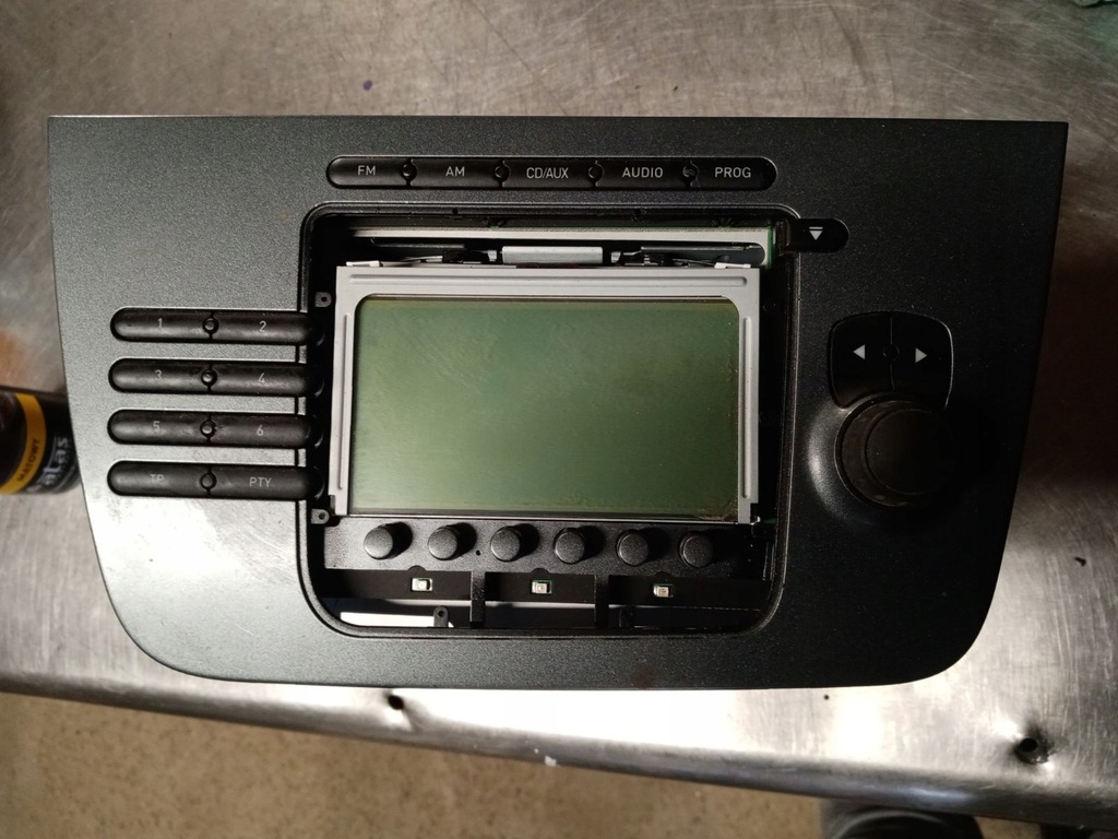 фото №1, Seat toledo iii радиопроигрыватель радио 5p2035186a