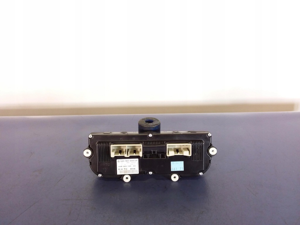 фото №5, Vw jetta vi панель кондиционера обдув 5k0907044ea