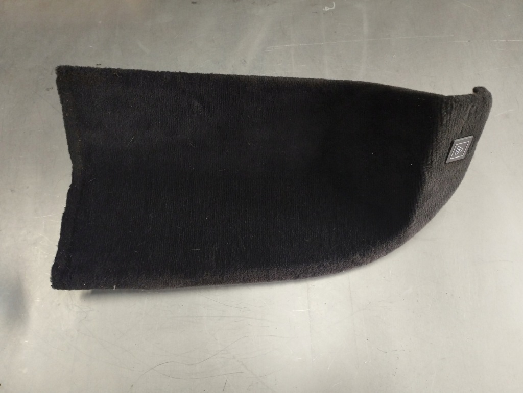 фото №1, Bmw x3 e83 оббивка багажника задня права 7049042